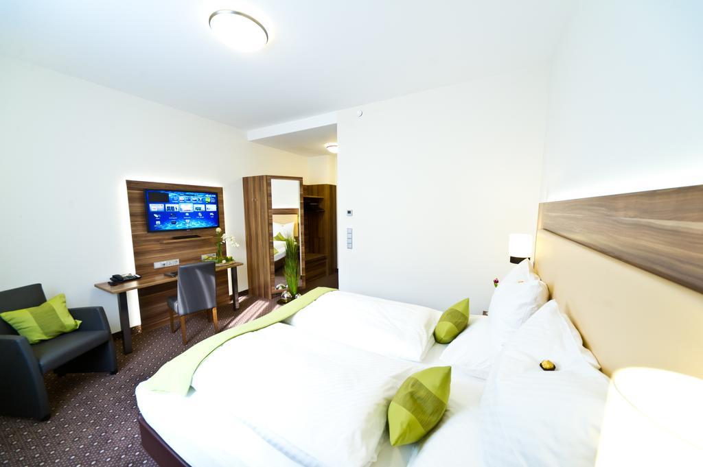 Wohlfuehl-Hotel Neu Heidelberg Extérieur photo
