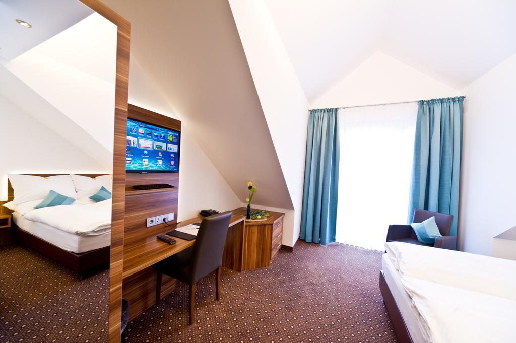 Wohlfuehl-Hotel Neu Heidelberg Extérieur photo